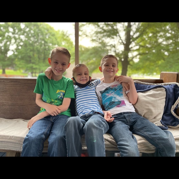 Bookmark my closet by liking this listing. My dad & me on my special day. - Picture 8 of 12